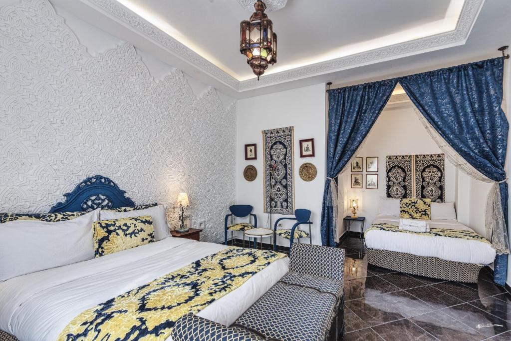 Twin-bedded room